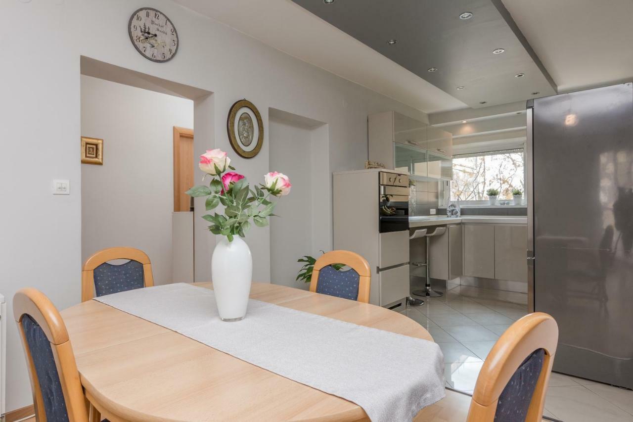 Barita Apartment ซาดาร์ ภายนอก รูปภาพ